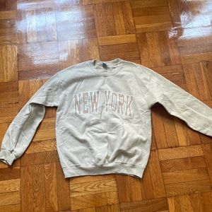 New York Crew Neck - Beige